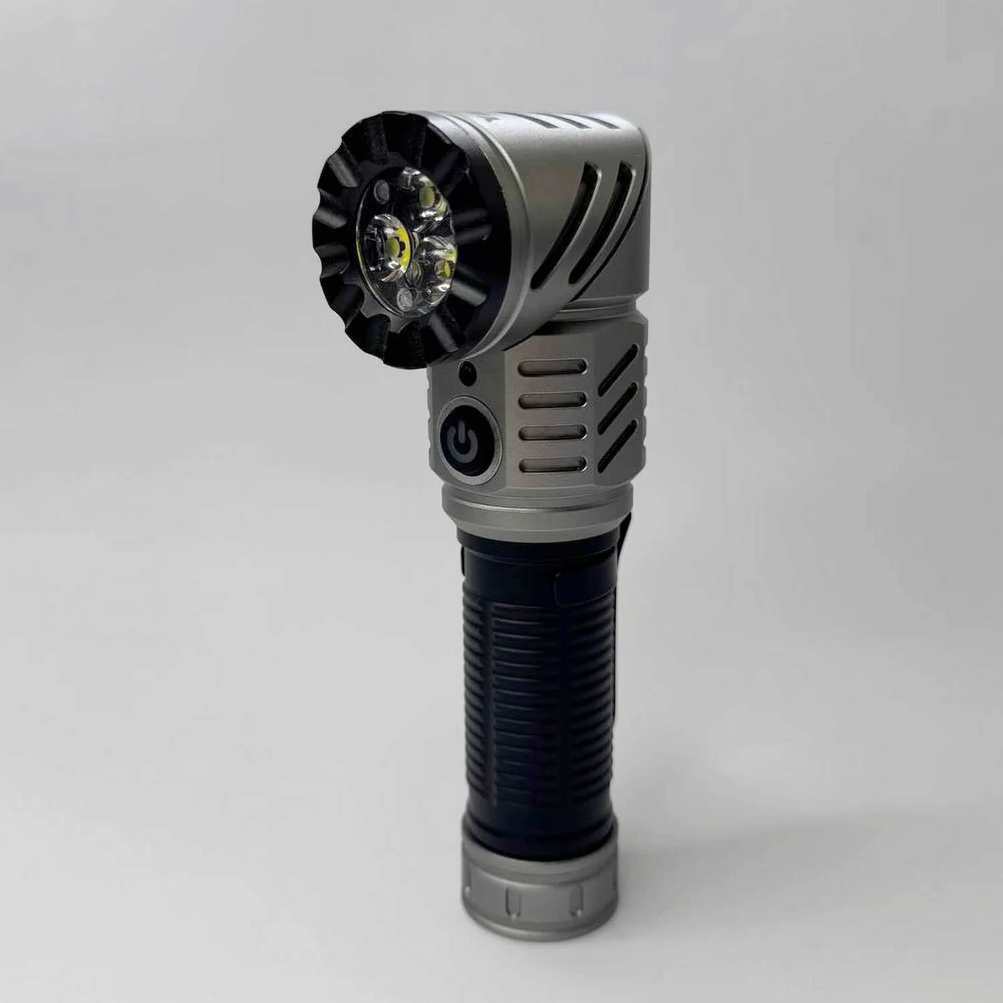 Ліхтарик YATO 20Вт 2500 Lm 2500mAh IPX4 ( YT-085613 )