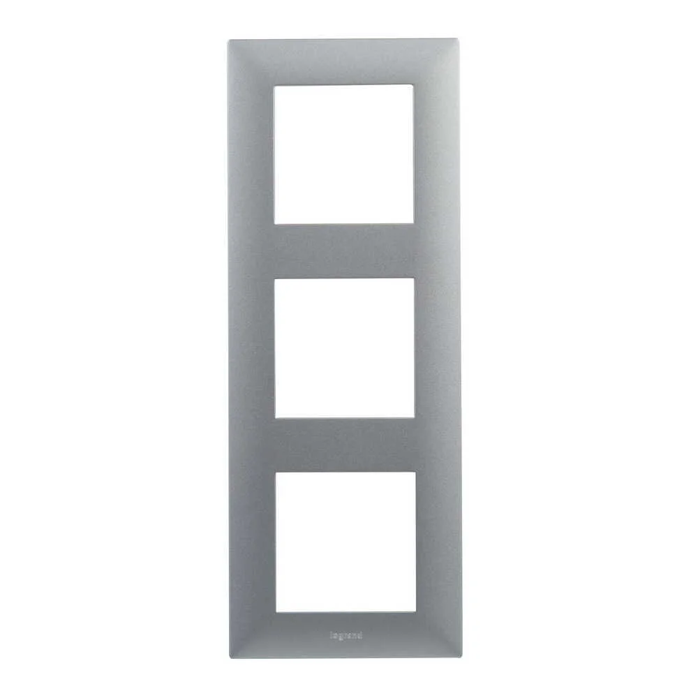 Рамка Niloe Step сталь 3-на ( 863493 )